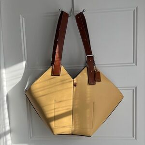 Elegant  Maison De Beaute Women's Tote bag